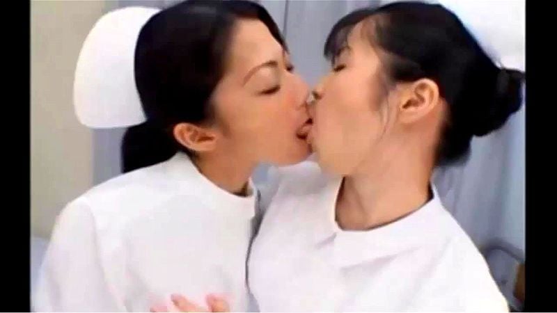 lesbian kissing