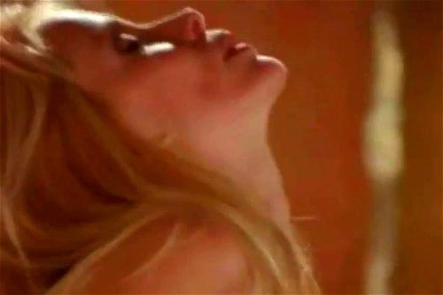 Relaksujący wieczór (Softcore) Film Porno - SpankBang