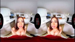 Ella Knox  thumbnail