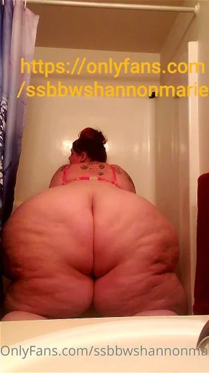 Huge BBWs & SSBBWs with Fat Belly thumbnail