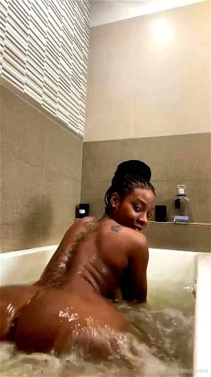 Big Butt Black Shower - Watch Thick black girl in shower - Black, Ebony, Big Ass Porn - SpankBang