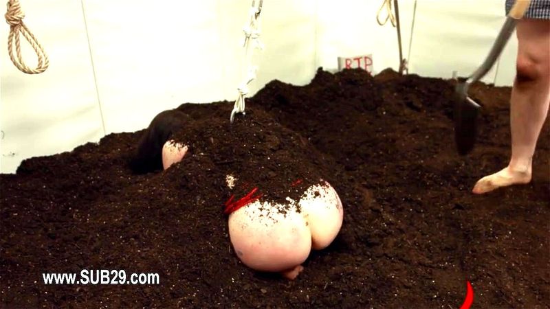 Ropes and toys in her deep asshole penetrated by a pig Ropes and toys in her deep asshole penetrated by a pig