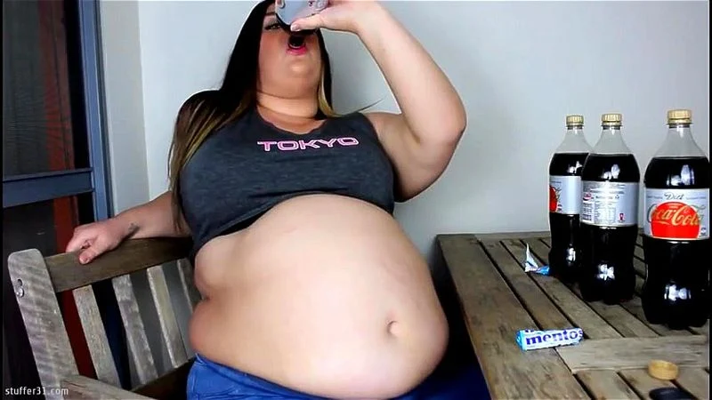 Bbw chugs Bbw chugs