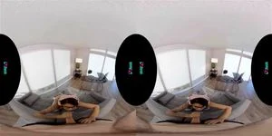 Latina vr  thumbnail