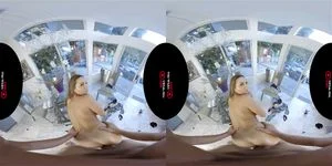Abigail Mac VR anteprima