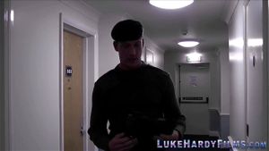 Watch from 0:00:32