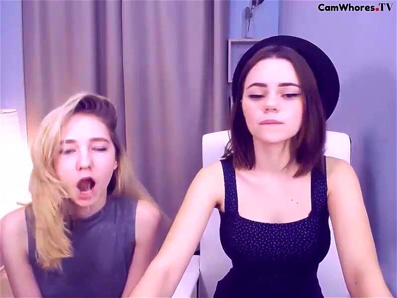 Russian teens Twix Girl & Juicy Mel play on webcam