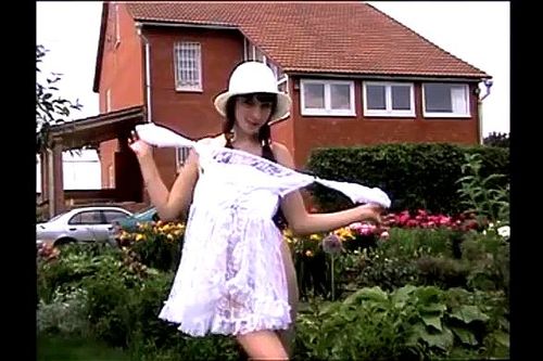Yulia Nova in teh garden