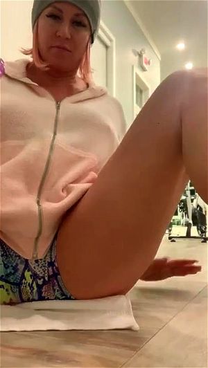 Watch from 0:00:33