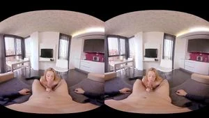 Vr énormes seins thumbnail