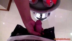 Watch from 0:00:32