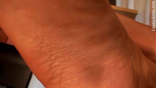 Long toes  miniatura
