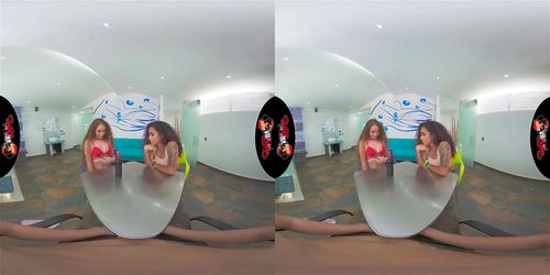 完璧な3P - チョコレートとオレンジ エロ動画 - SpankBang