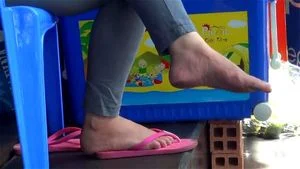 Flip flops  thumbnail