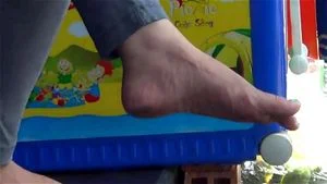 Flip flops  thumbnail