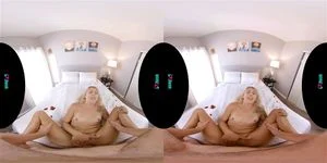 Blonde VR thumbnail