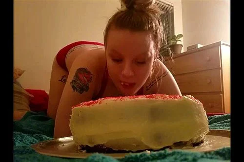 messy cake stuffing, amateur, blonde, belly stuffing
