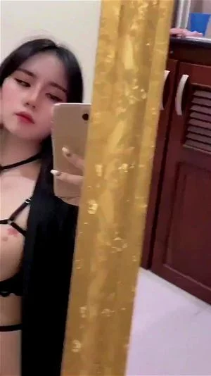 Watch from 0:00:27