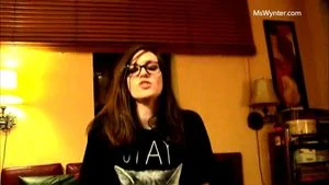 Licking Girls Dirty Feet 2 thumbnail