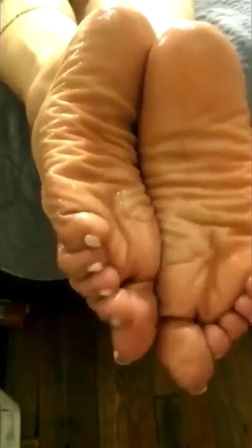 Cum on feet/ soles  thumbnail