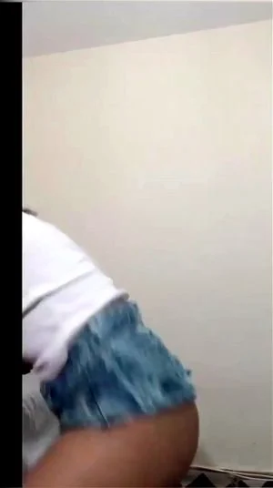 Twerk thumbnail