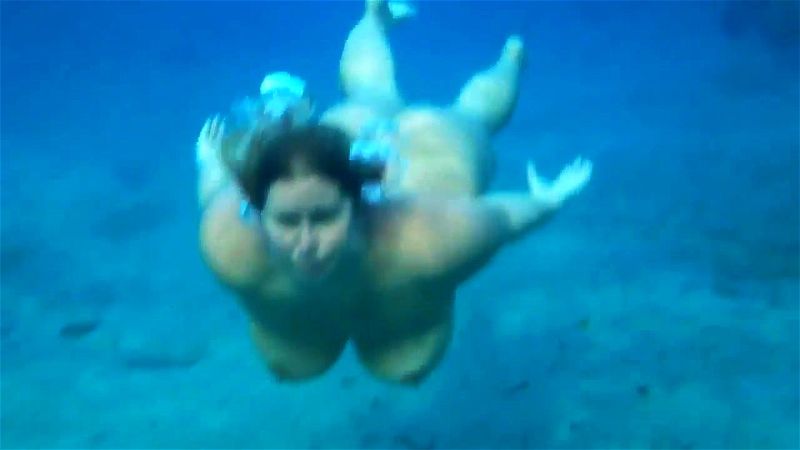 Underwater swim Underwater swim