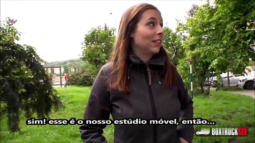 Oferecendo um Roupa e uma Foda - Box Truck Sex, Praga, Public Porn - SpankBang