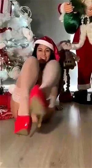 Latin Christmas Xxx Girls - Watch Latina girl Christmas strip tease - Latina Big Ass, Christmas  Present, Latina Porn - SpankBang