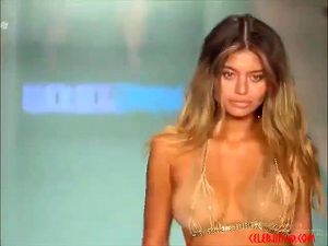 Watch from 0:00:32