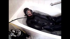 Vintage Scuba masturbation in bathtub