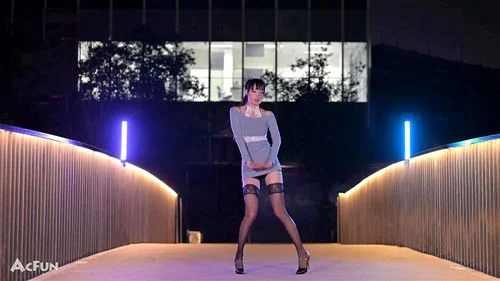 sex dance, big ass, stockings, public