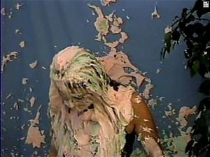 Watch Girl in a sexy dress pied a lot - Wam, Pied, Wam Messy Porn ...