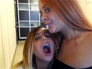 Lesbian cam anteprima