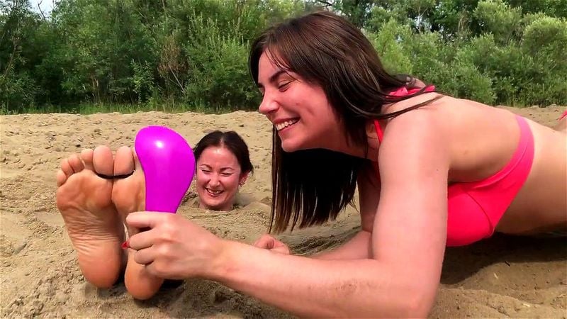 beach foot tickling