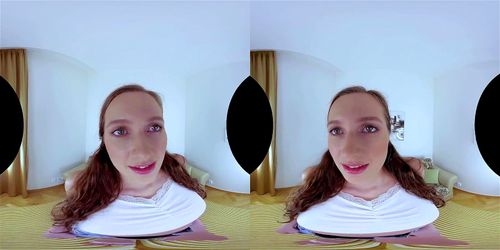 VR Close Up Face уменьшенное изображение