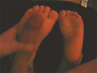 Old school latina footjob cumshot