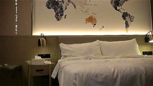 中国1 thumbnail