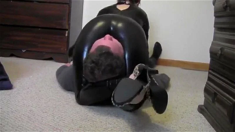 Sexy Catsuit Headscissors