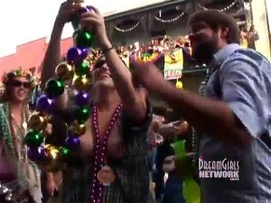 Mardi Gras Flashing - Watch Mardi Gras - Mardi Gras, Public, Flashing Porn - SpankBang