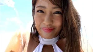 橋本梨菜 thumbnail