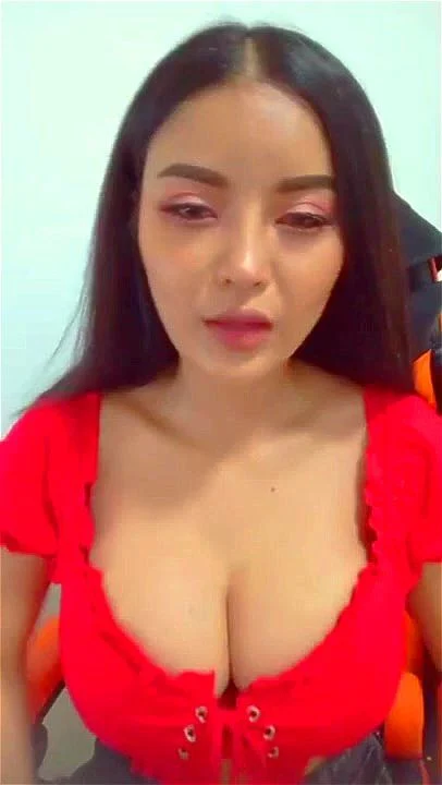 Huge tits thai bigo