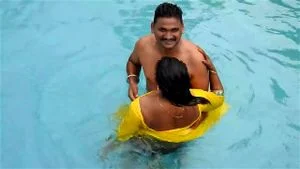 Swimming pool sex with Taniya Pune call girls are really fell more erotic