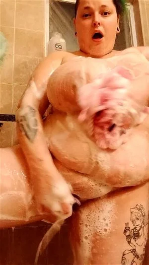 Bbw showers thumbnail