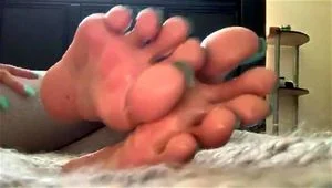 feet thumbnail