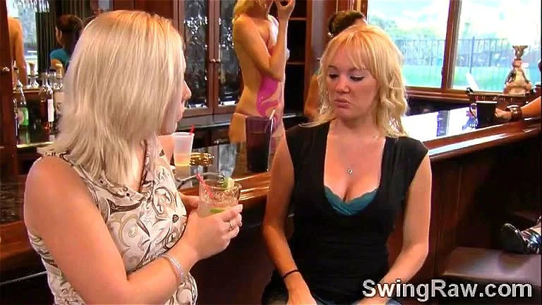 Darrell and Nikki get along in swingers party in reality