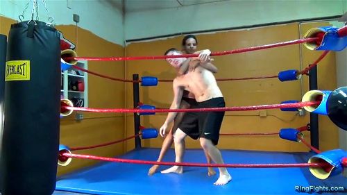 Mixed wrestling: Brunette, Fetish & Headscissor Porn - SpankBang