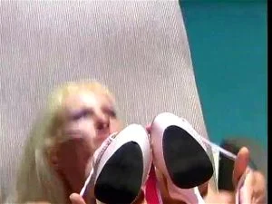 Watch from 0:09:29