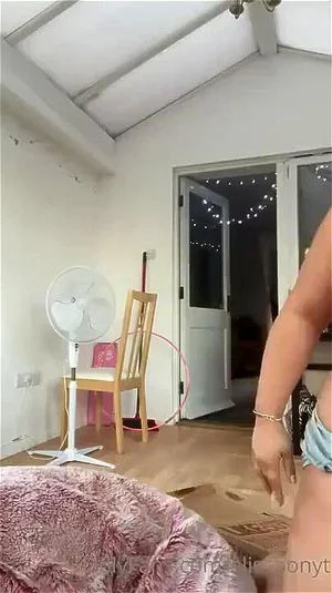 Watch from 0:04:38
