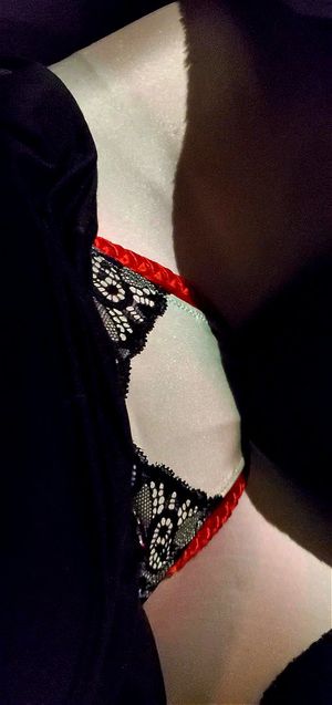 300px x 637px - Watch red satin panties and white leggings - Trans, Tranny, Shemale Porn -  SpankBang