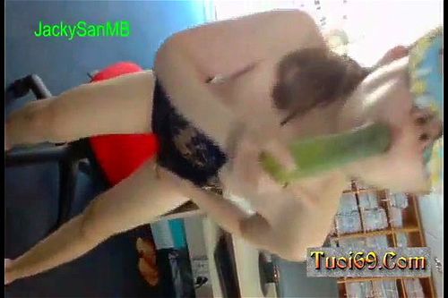 Profitez de scènes érotiques et d'aventures sexuelles avec des adultes consentants dans cette vidéo excitante. Vidéo Porno - SpankBang